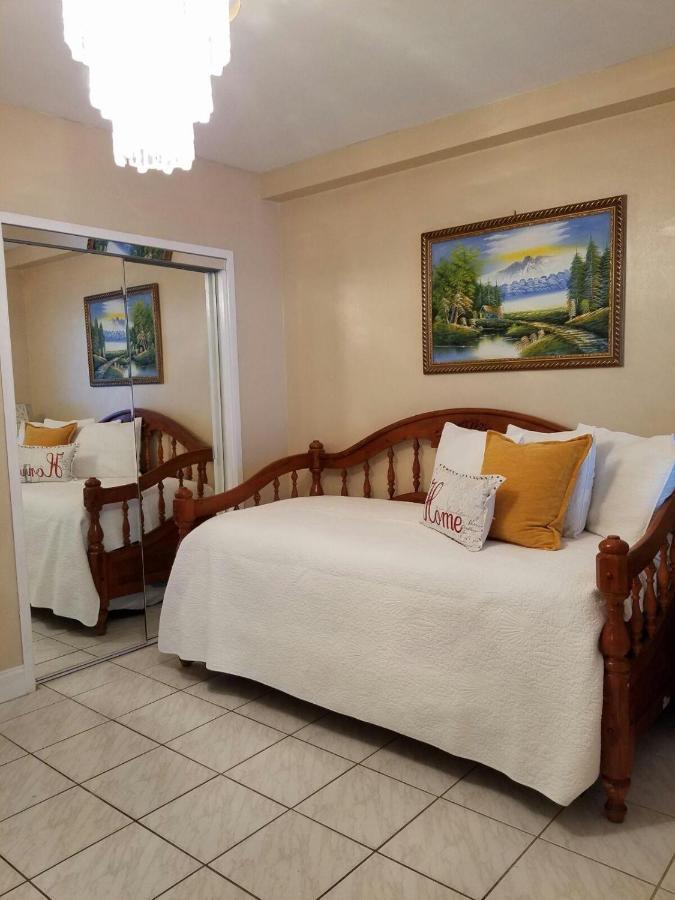 Castle 727 Studio With Balcony And Ocean View, Pool, Tennis, Beach Access, Free Parking Villa Miami Beach Eksteriør bilde