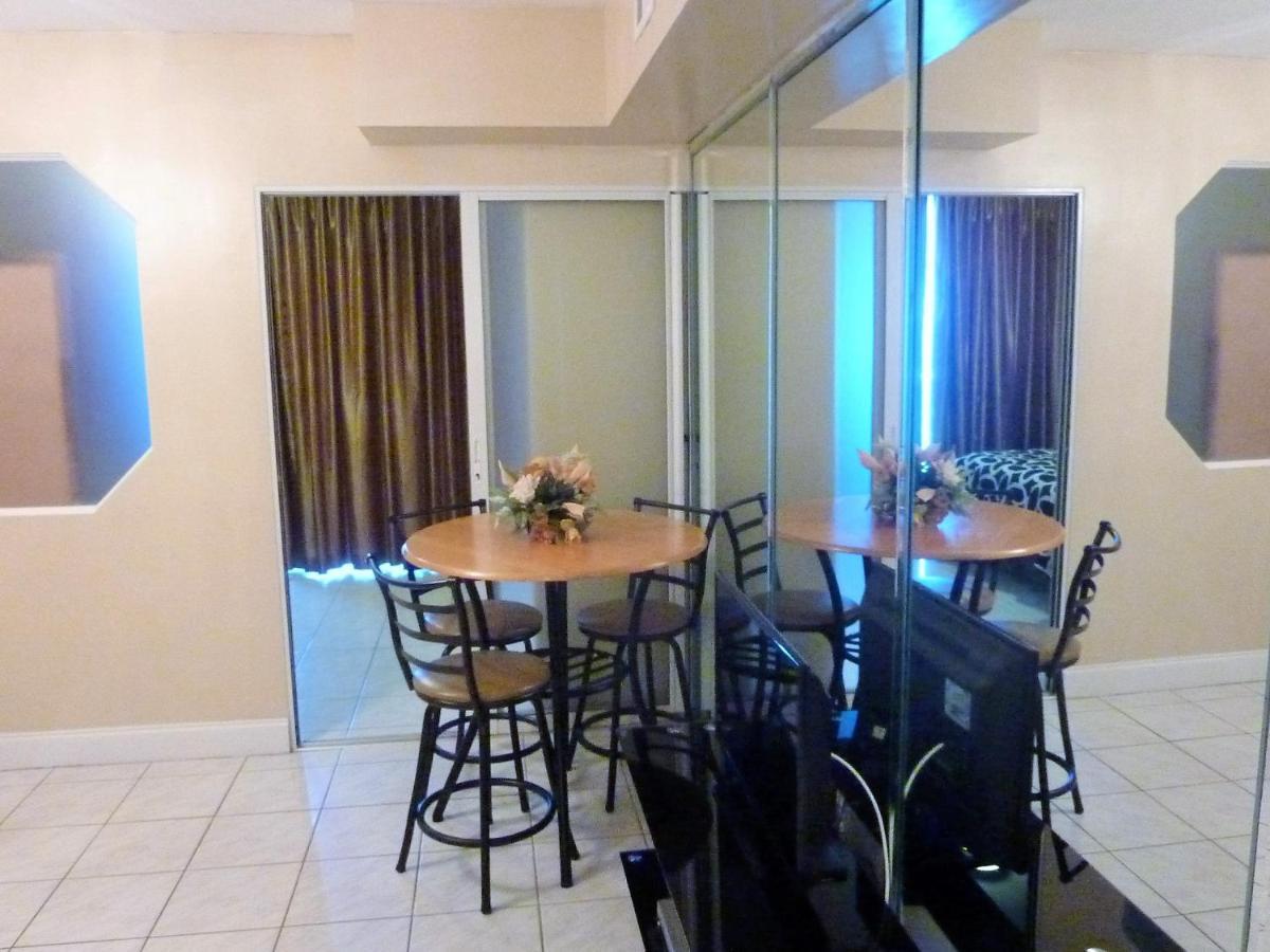 Castle 727 Studio With Balcony And Ocean View, Pool, Tennis, Beach Access, Free Parking Villa Miami Beach Eksteriør bilde